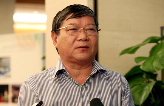 Không lập “khu nhạy cảm”, gái mại dâm vẫn đứng đầy góc phố! - 2
Ông Lê Như Tiến đặt câu hỏi: Nếu không gom vào để quản, mại dâm có biến mất không hay vẫn tồn tại? (Ảnh: Việt Hưng)