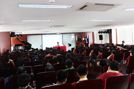 ĐH Quốc tế Sài Gòn & nghiên cứu khoa học của sinh viên - 2 ĐH Quốc tế Sài Gòn & nghiên cứu khoa học của sinh viên - 2