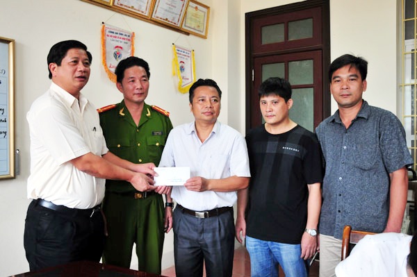 Bắt giữ vụ vận chuyển ma túy tổng hợp lớn thứ 3 toàn quốc - 2 Bắt giữ vụ vận chuyển ma túy tổng hợp lớn thứ 3 toàn quốc - 2