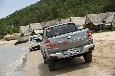 
Bán tải Triton băng qua mọi địa hình
