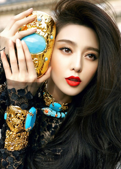 Jeon Ji Hyun là mỹ nhân đẹp nhất thế giới - 8
Phạm Băng Băng dẫn đầu danh sách nữ nghệ sĩ gốc Hoa đẹp nhất thế giới.