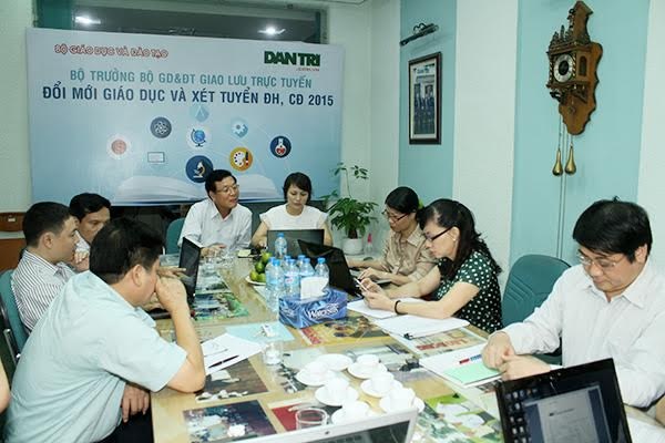 Bộ trưởng Phạm Vũ Luận: Rộng cửa cho thí sinh lựa chọn cơ hội vào đại học - 3 Bộ trưởng Phạm Vũ Luận: Rộng cửa cho thí sinh lựa chọn cơ hội vào đại học - 3