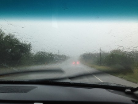 Kinh nghiệm lái xe trong điều kiện xấu - 2