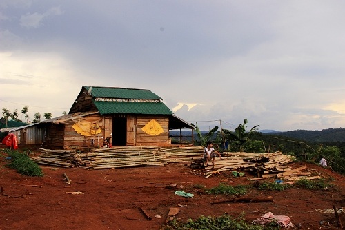 Đắk Nông: Phó trưởng công an xã vô tư chiếm dụng đất công - 1