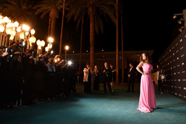 Choáng với “siêu vòng một” Salma Hayek - 13