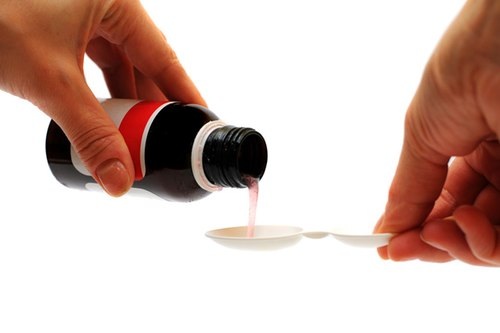 Chống chỉ định thuốc trị ho có Codein cho trẻ dưới 12 tuổi - 1