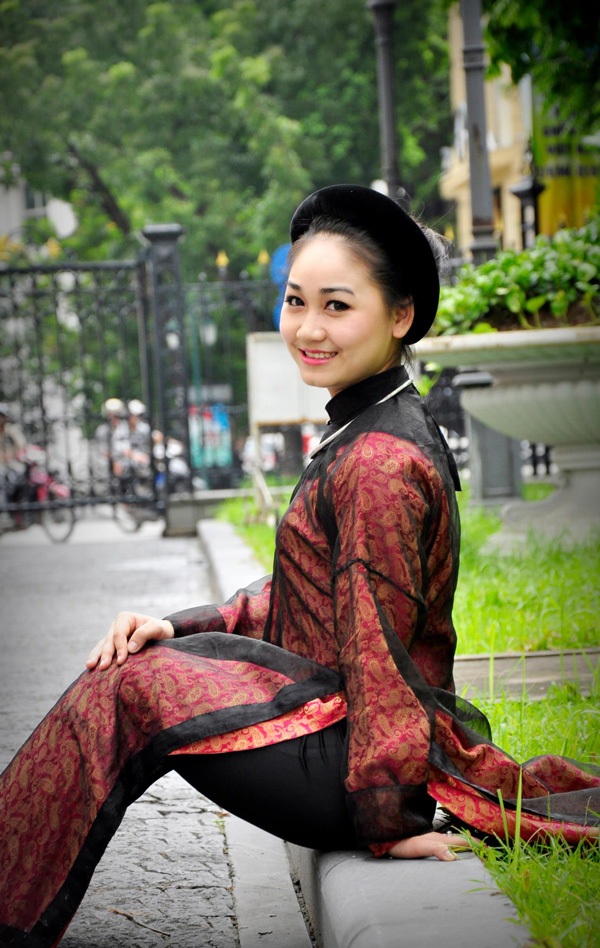 Nữ thủ khoa xinh đẹp gắn bó với nghiệp ca nương - 4 Nữ thủ khoa xinh đẹp gắn bó với nghiệp ca nương - 4