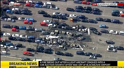 Mẹ kế, em gái Osama bin Laden chết trong tai nạn máy bay ở Anh - 3 Mẹ kế, em gái Osama bin Laden chết trong tai nạn máy bay ở Anh - 3
