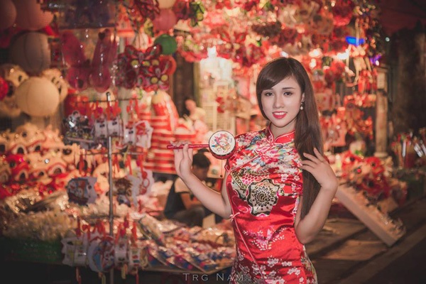 Thiếu nữ Hà thành nô nức khoe sắc mùa Trung thu - 8 Thiếu nữ Hà thành nô nức khoe sắc mùa Trung thu - 8