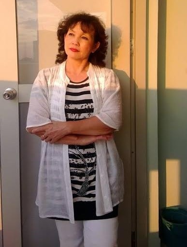 Lại thêm một nữ tác giả “tố” Phan Huyền Thư “đạo thơ” - 2 Nhà thơ Phan Ngọc Thường Đoan tên thật là Nguyễn Thanh Bình, quê Vĩnh Long, công tác tại báo Văn Nghệ Thành Phố HCM.