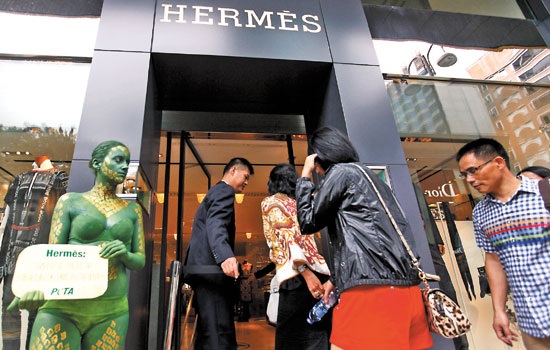 Đi mua túi Hermès: "Nỗi khổ" của giới thượng lưu - 3 Đi mua túi Hermès: "Nỗi khổ" của giới thượng lưu - 3