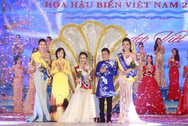 Ứng xử ngắc ngứ không thể trở thành hoa hậu được - 1 Cuộc thi hoa hậu Biển 2016
