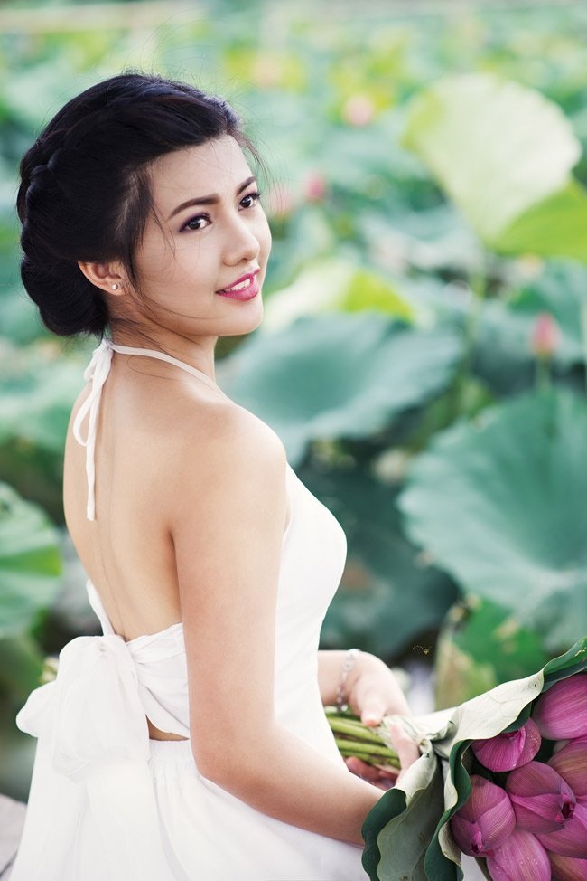Cô giáo tương lai đẹp gợi cảm với yếm thắm - 1 Cô giáo tương lai đẹp gợi cảm với yếm thắm - 1
