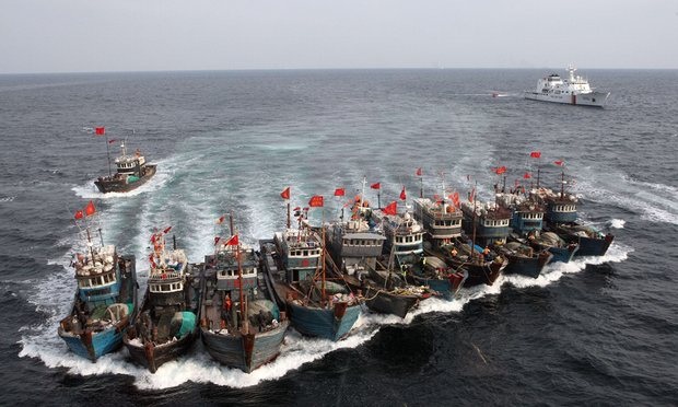 Mỹ "tố" Trung Quốc dùng tàu cá để thúc đẩy đòi hỏi chủ quyền - 1
Một cuộc đối đầu giữa các tàu tuần duyên Hàn Quốc và các tàu cá Trung Quốc hồi tháng 11/2011 (Ảnh: AFP)