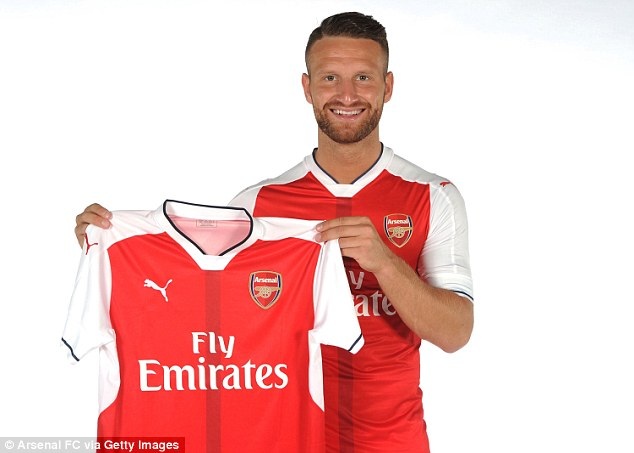 Các CLB của Premier League đã "mua sắm" những gì trước ngày cuối? - 1
Shkodran Mustafi