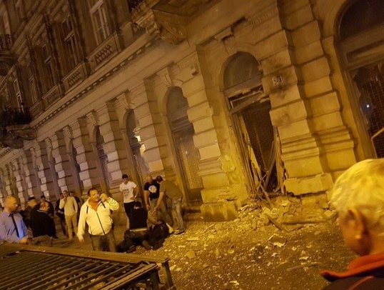 Nổ lớn rung chuyển thủ đô của Hungary, 2 người bị thương - 2 Nổ lớn rung chuyển thủ đô của Hungary, 2 người bị thương - 2