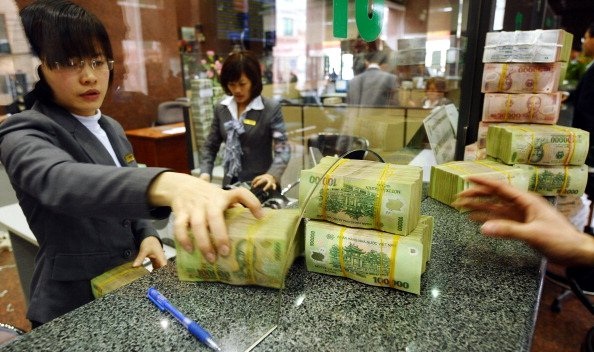 10 năm vay nợ lãi, lấy tiền gửi ngân hàng: Giàu to - 1
Nhờ năm nào cũng đi vay nợ lãi mà gia đình chị Phương giờ đã tiết kiệm được tiền tỷ trong tay