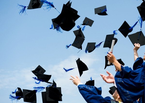 Cử nhân về quê nuôi giun, đại gia không cần bằng đại học - 1
Tỷ lệ thất nghiệp cao tại nhiều khu vực