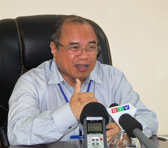 Trả lời báo Dân trí, GS.TS Nguyễn Hồng Anh - Hiệu trưởng Trường ĐH Quy Nhơn đánh giá kỳ thi THPT Quốc gia năm 2016 do trường chủ trì diễn ra an toàn, đúng quy chế (ảnh Doãn Công)