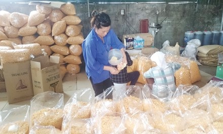 'Lên đời' cho bim bim bẩn - 1 Cận cảnh lên đời bim bim.