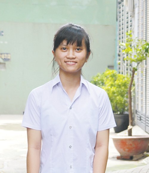 Chuyện về hai thí sinh giàu nghị lực - 1 Nguyễn Xuân Nhớ Hoài.