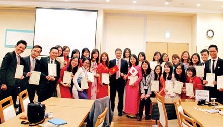 Học cách làm của người Nhật - 1
Đoàn JENESYS 2015 nhóm báo chí Việt Nam trong đợt học tập tại Nhật Bản.