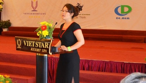 Nữ tiến sĩ của buôn làng - 2
TS Tuyết Nhung trình bày nghiên cứu về bảo tồn văn hóa dân tộc.