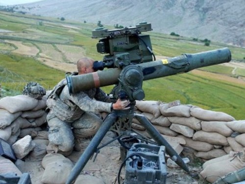 Hé lộ "bí mật" về việc Mỹ và NATO "nuôi" khủng bố tại Syria - 1 Các tên lửa chống tăng TOW hiện đại đã giúp khủng bố chiếm thế thượng phong trong các cuộc chiến với quân đội Syria