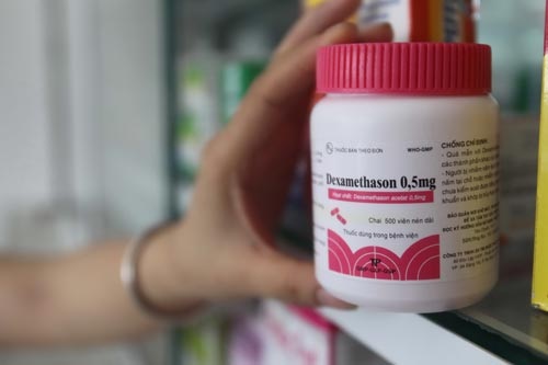 Cảnh giác với thuốc làm tăng cân - 1
Cần thận trọng với thuốc glucocorticoid bởi tác dụng phụ làm mập gây nguy hiểm Ảnh: Hoàng Triều
