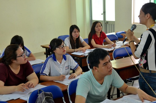 Đào tạo sư phạm xa rời thực tế - 1 Sinh viên Trường ĐH Sư phạm TP HCM trong giờ học. (Ảnh: Tấn Thạnh)