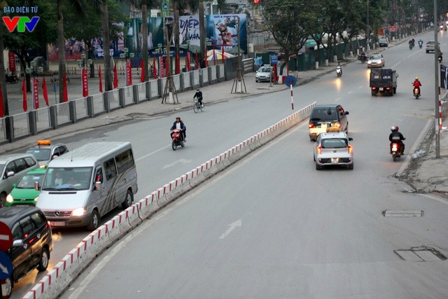 Hà Nội bình dị, sâu lắng trong buổi sáng đầu tiên của năm mới 2016 - 1