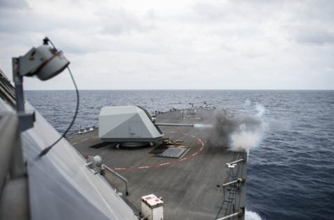 Hải quân Mỹ đưa pháo MK110 đến Biển Đông - 1 Pháo Mk110 trên tàu LCS của Mỹ.