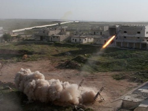Quân nổi dậy nã súng cối làm gần 200 người Syria thương vong tại Aleppo - 1 Quân nổi dậy Syria nã đạn vào khu vực do quân chính phủ kiểm soát tại Aleppo