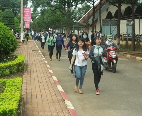 136 thí sinh vi phạm kỉ luật sau ngày thi thứ 2 - 2 Tại Đắk Lắk môn thi Vật lý không có thí sinh vi phạm quy chế