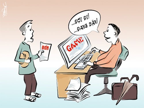 Một người làm việc, mấy người ngồi chơi... - 1 Một người làm việc, mấy người ngồi chơi... - 1