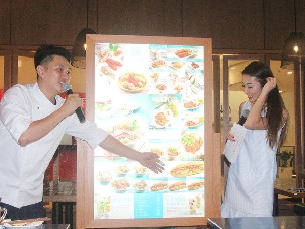 Khai trương nhà hàng Phở Việt Nam đầu tiên tại Malaysia - 1 Giới thiệu các món ăn của nhà hàng Phở Phố Việt Nam. (Ảnh: Hoàng Nhương/Vietnam+)