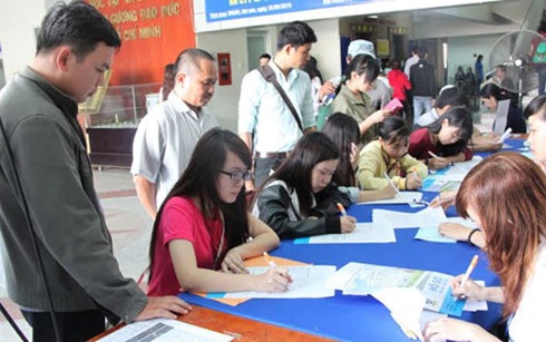 Hàng vạn sinh viên sư phạm thất nghiệp: Lỗi tại ai? - 1
Đào tạo sinh viên đang quá nhu cầu sử dụng.