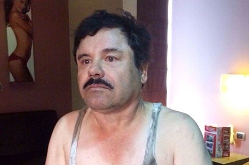 Hình ảnh thất thần của "bố già" El Chapo sau 6 tháng vượt ngục - 1 Hình ảnh thất thần của "bố già" El Chapo sau 6 tháng vượt ngục - 1