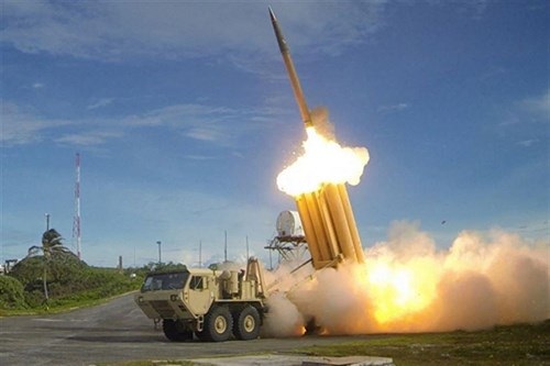 "Chiếc ô" an ninh THAAD - 1 Tên lửa đánh chặn được phóng lên từ hệ thống THAAD của Mỹ. Ảnh: Lockheedmartin.com.