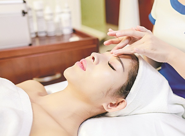 Trẻ trung với bấm huyệt vùng mặt - 1 Trẻ trung với bấm huyệt vùng mặt - 1