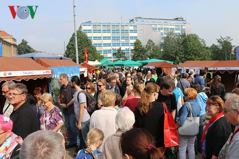 Khoảng 10.000 người tham dự Liên hoan năm nay