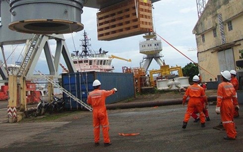 Vietsovpetro: Tính giảm nhân sự, đóng cửa một số mỏ, giếng dầu - 1 Vietsovpetro đã chuẩn bị phương án giảm trên 2.000 nhân viên trong vòng 5 năm tới. (Ảnh minh họa: KT)