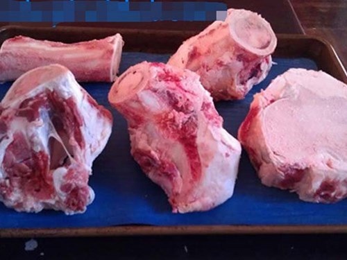 Ngã ngửa trước đồn thổi xương bê "trinh nguyên" - 1