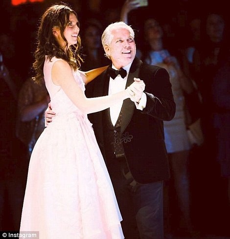 Thiếu nữ "đốt" 6 triệu USD cho tiệc sinh nhật xa hoa - 10 Thiếu nữ "đốt" 6 triệu USD cho tiệc sinh nhật xa hoa - 10