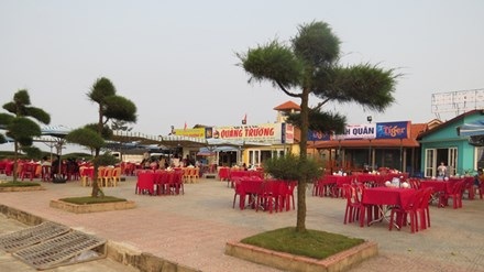 Du lịch "hấp hối" sau thảm họa cá chết - 1 Du lịch "hấp hối" sau thảm họa cá chết - 1