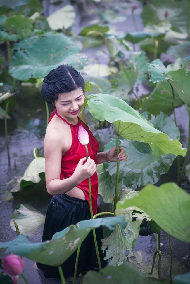 Cô giáo tương lai đẹp gợi cảm với yếm thắm - 12 Cô giáo tương lai đẹp gợi cảm với yếm thắm - 12