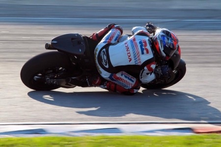 MotoGP 2016 bước vào ngày chạy thử đầu tiên - 8