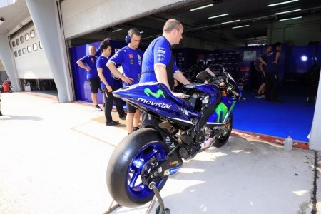 MotoGP 2016 bước vào ngày chạy thử đầu tiên - 3