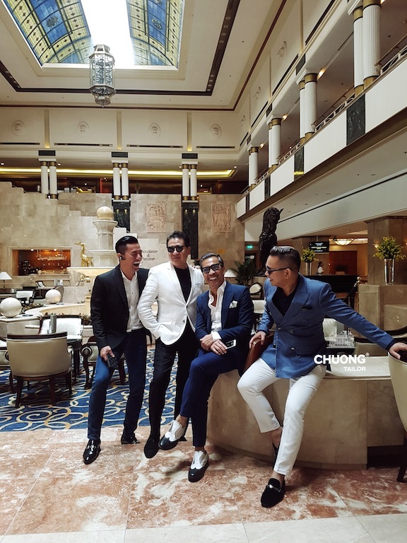 Chương Tailor: Trang phục cá tính, sang trọng giúp quý ông tỏa sáng - 4 Chương Tailor: Trang phục cá tính, sang trọng giúp quý ông tỏa sáng - 4