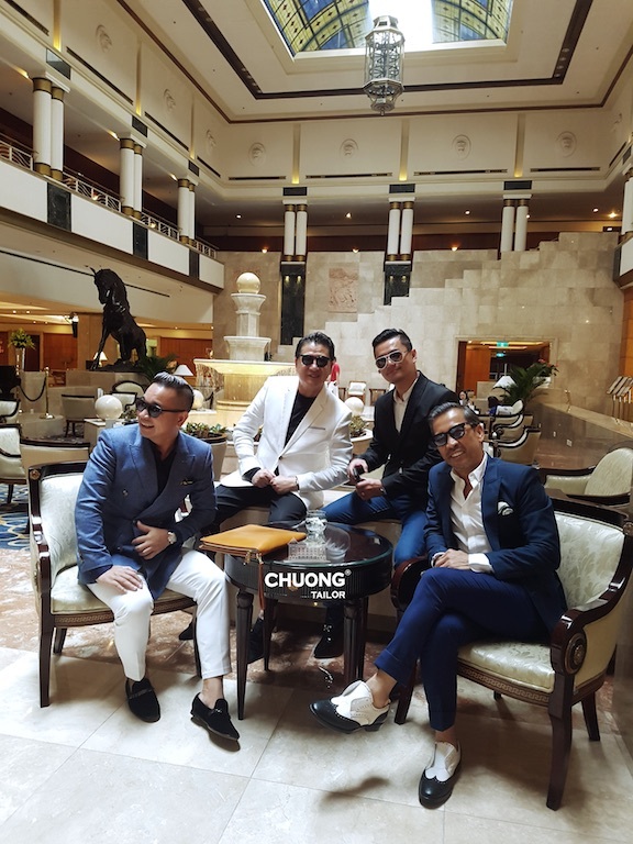 Chương Tailor: Trang phục cá tính, sang trọng giúp quý ông tỏa sáng - 5 Chương Tailor: Trang phục cá tính, sang trọng giúp quý ông tỏa sáng - 5